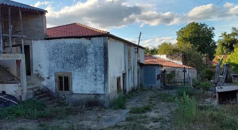 CASA EN BOTOS (PADRÓN)