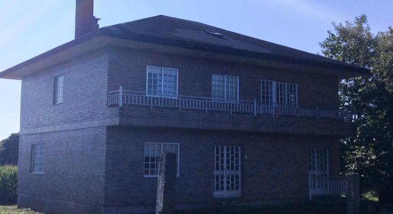 CASA UNIFAMILIAR En Pareizo (Lalín)