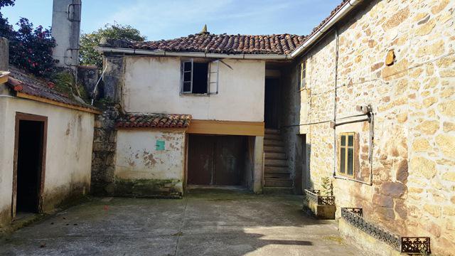 Casa solariega de piedra