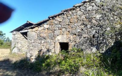 Casa de piedra para restaurar (Eiras)