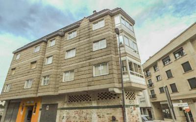 LOCAL COMERCIAL  RUA MONTE FARO