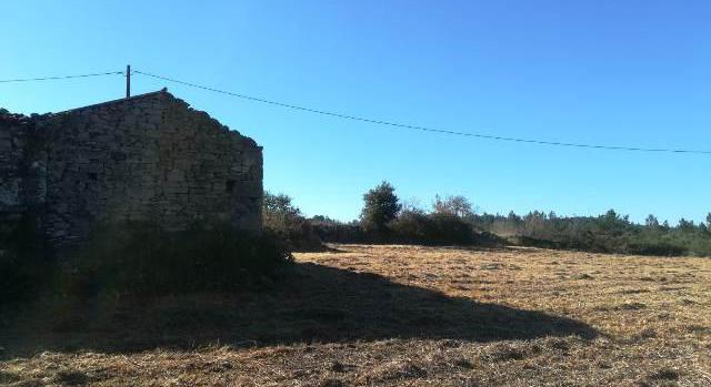 Casa de piedra para restaurar