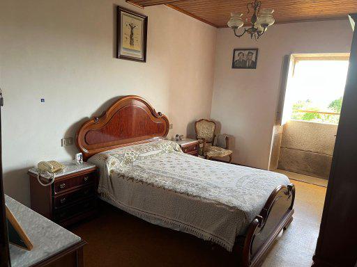 CASA DE PIEDRA C0N FINCA